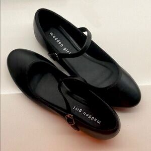 Madden Girl Black Flats